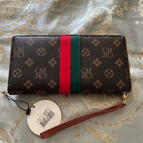 Brown Wallet with Bee Embellishment - Picture 3 of 3